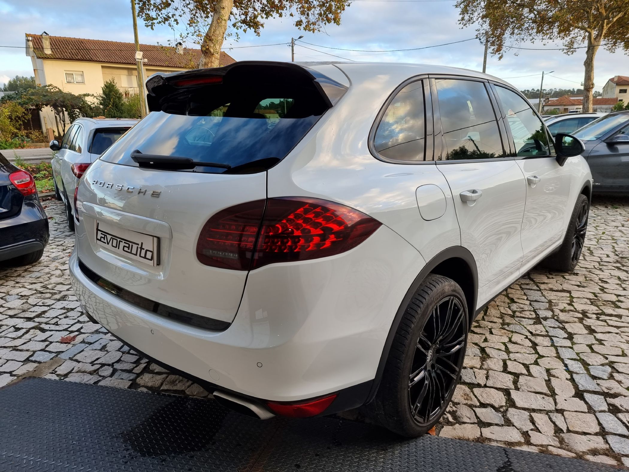 Porsche Cayenne II Platinum Edition