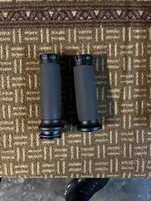 Harley Davidson softail alforges originais + Punhos Roland Sands