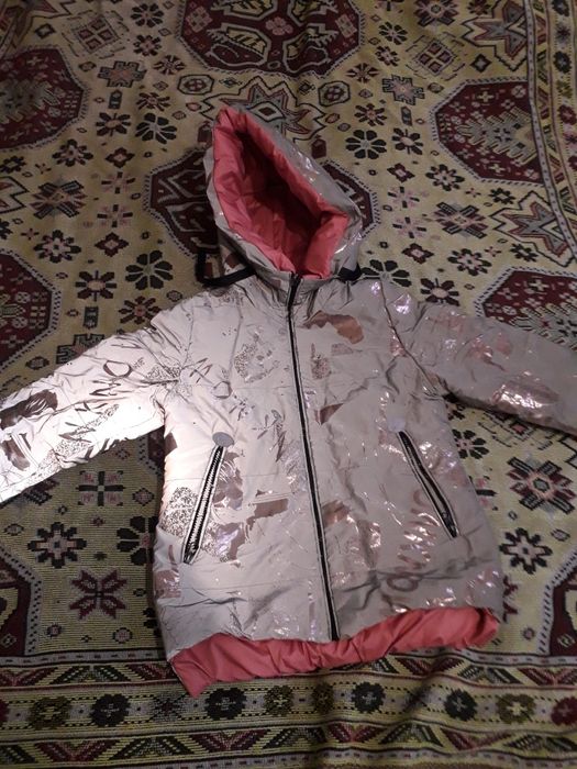 Куртка на девочку