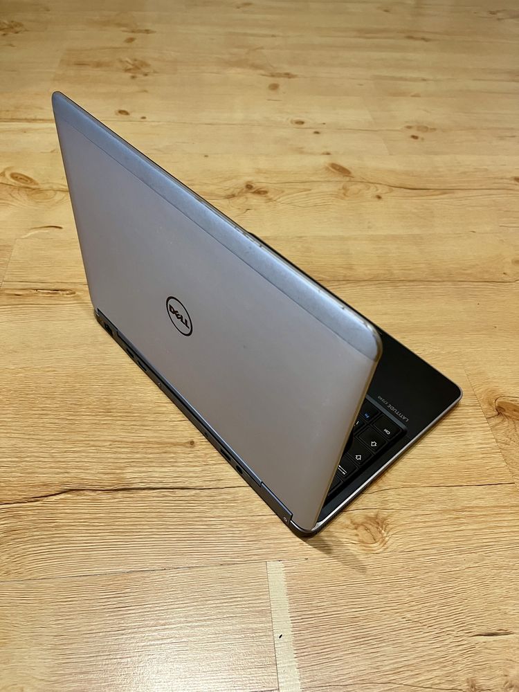 Laptop Dell Latitude e7240 i5 8GB RAM dysk SSD 240GB