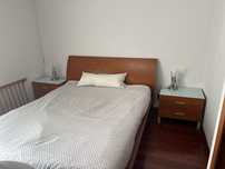 Cama de casal em madeira