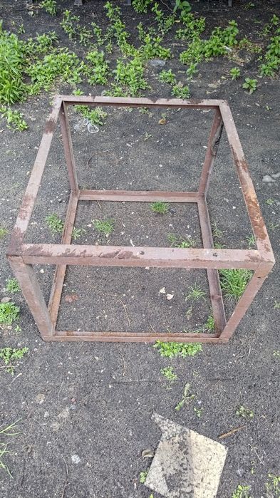 Metalowy stelaż pod blat, stół