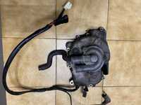 pompa wody + stator (iskrownik) Piaggio mp3