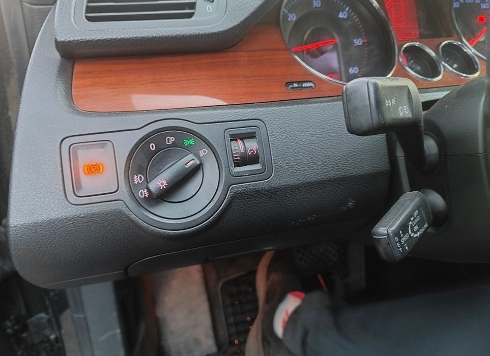 Passat B6 2,0 дизель АВТОМАТ