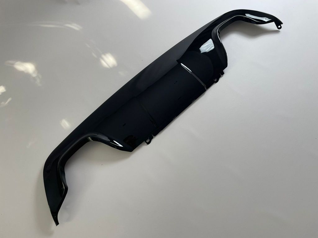 BMW E60 E61 Tylny Dyfuzor Zderzaka Spoiler 00--00 M-pak Czarny Połysk