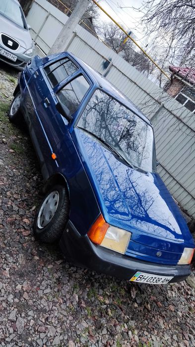 Автомобиль Славута1103