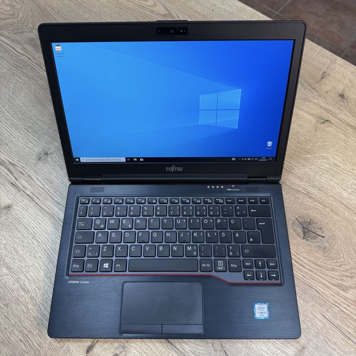 Ноутбук Fujitsu Lifebook U727  i5-6200u/8Gb/256SSD 4G