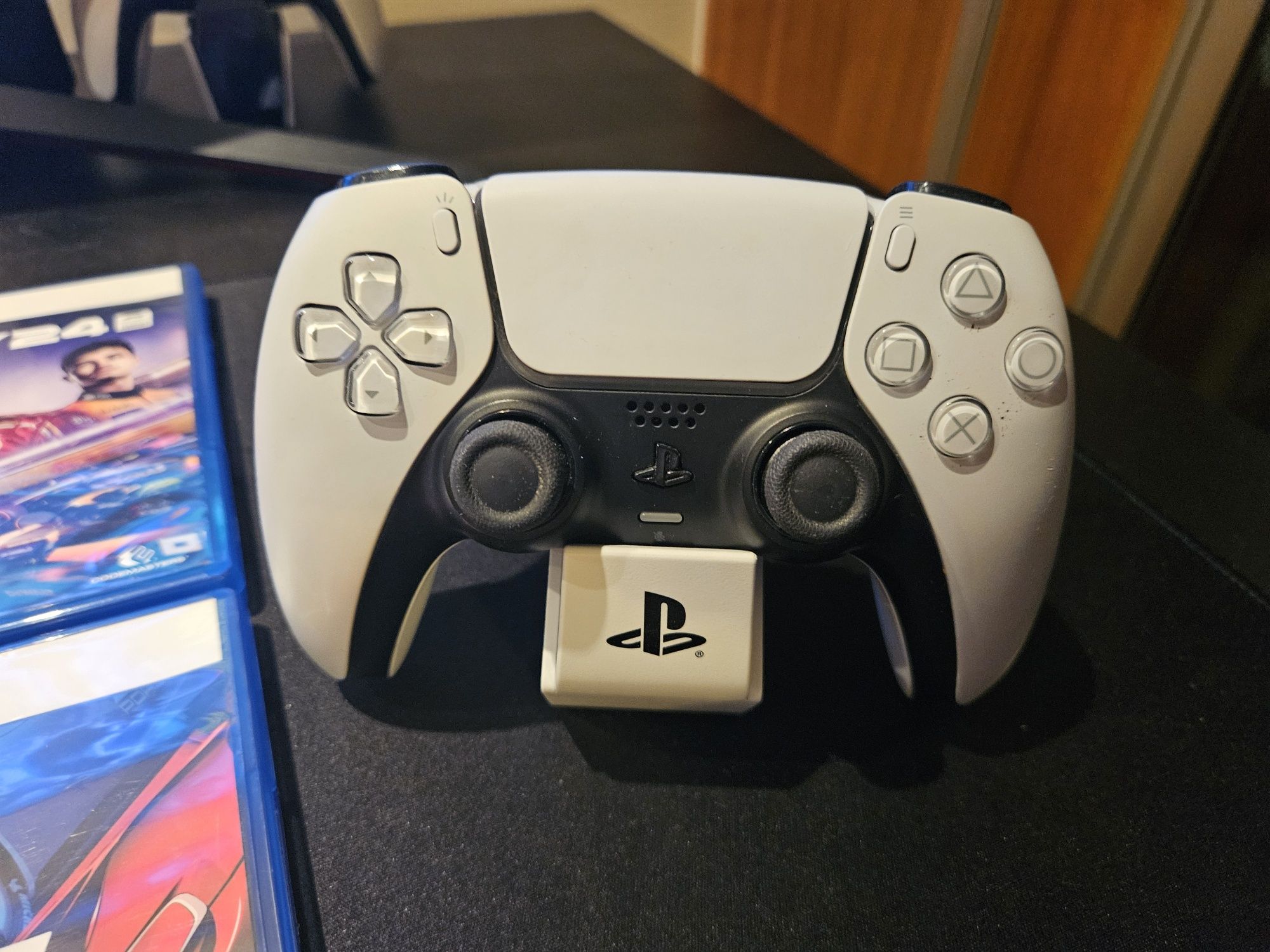 Jogos PS5 com Comando e Dock Charger