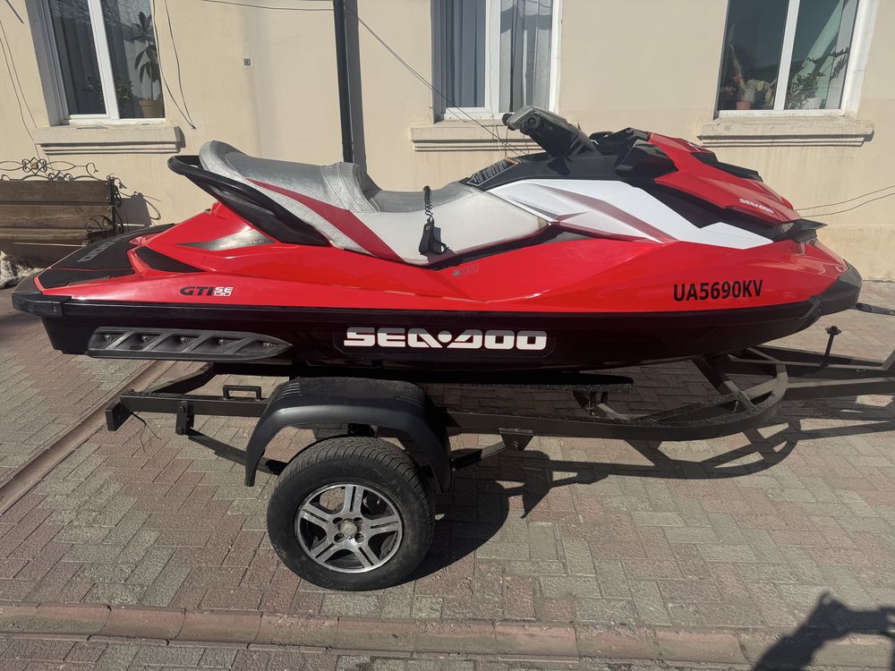 Продам гидроцикл BRP GTI 130SE