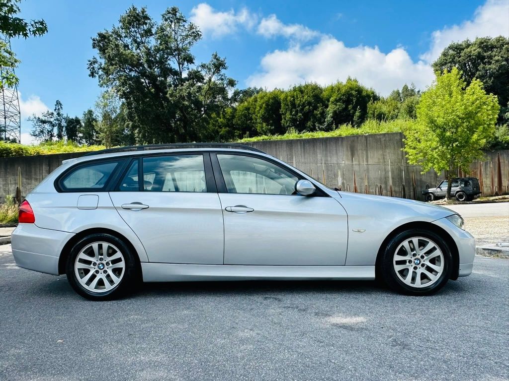 BMW 318d sport line imaculada como nova