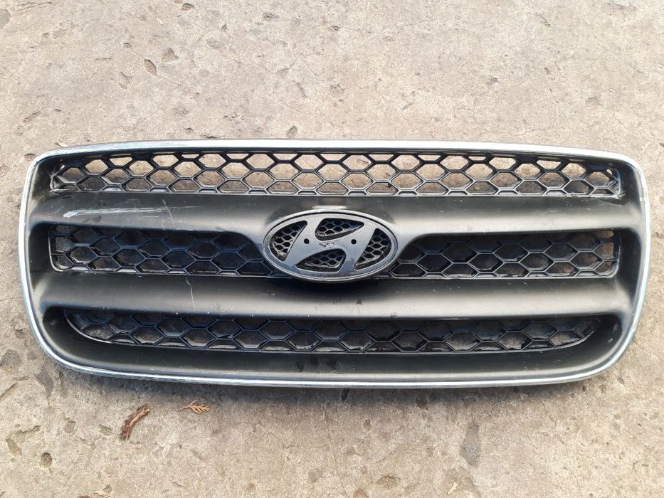 Решетка радиатора hyundai santa fe 2