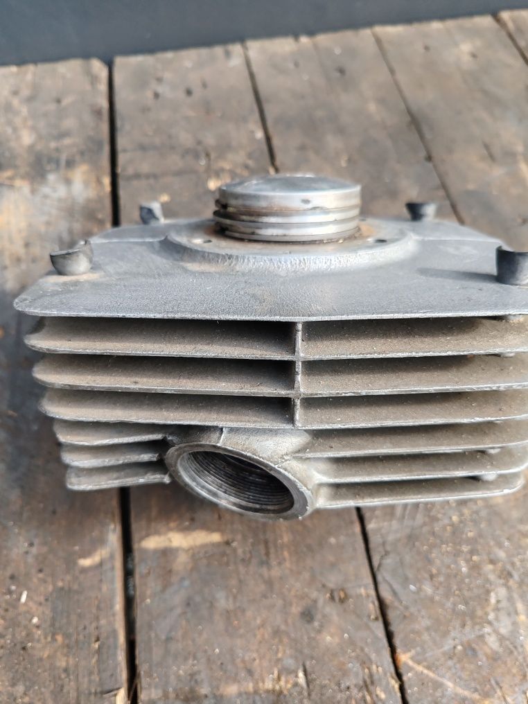 Cylinder z z tłokiem Mz-etz 250 Mz Ts 250