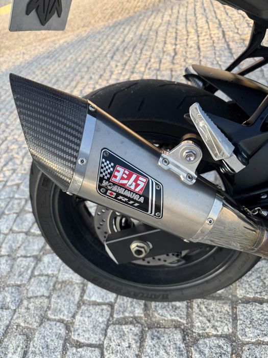 Suzuki GSR 750 de 2013
