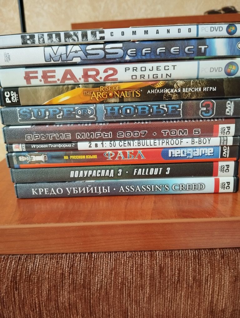 Диски з іграми. DVD
