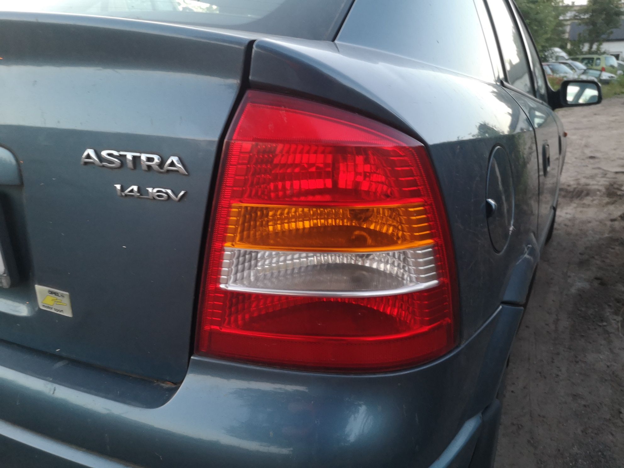 Lampa Tył Opel Astra II G HB *inne części