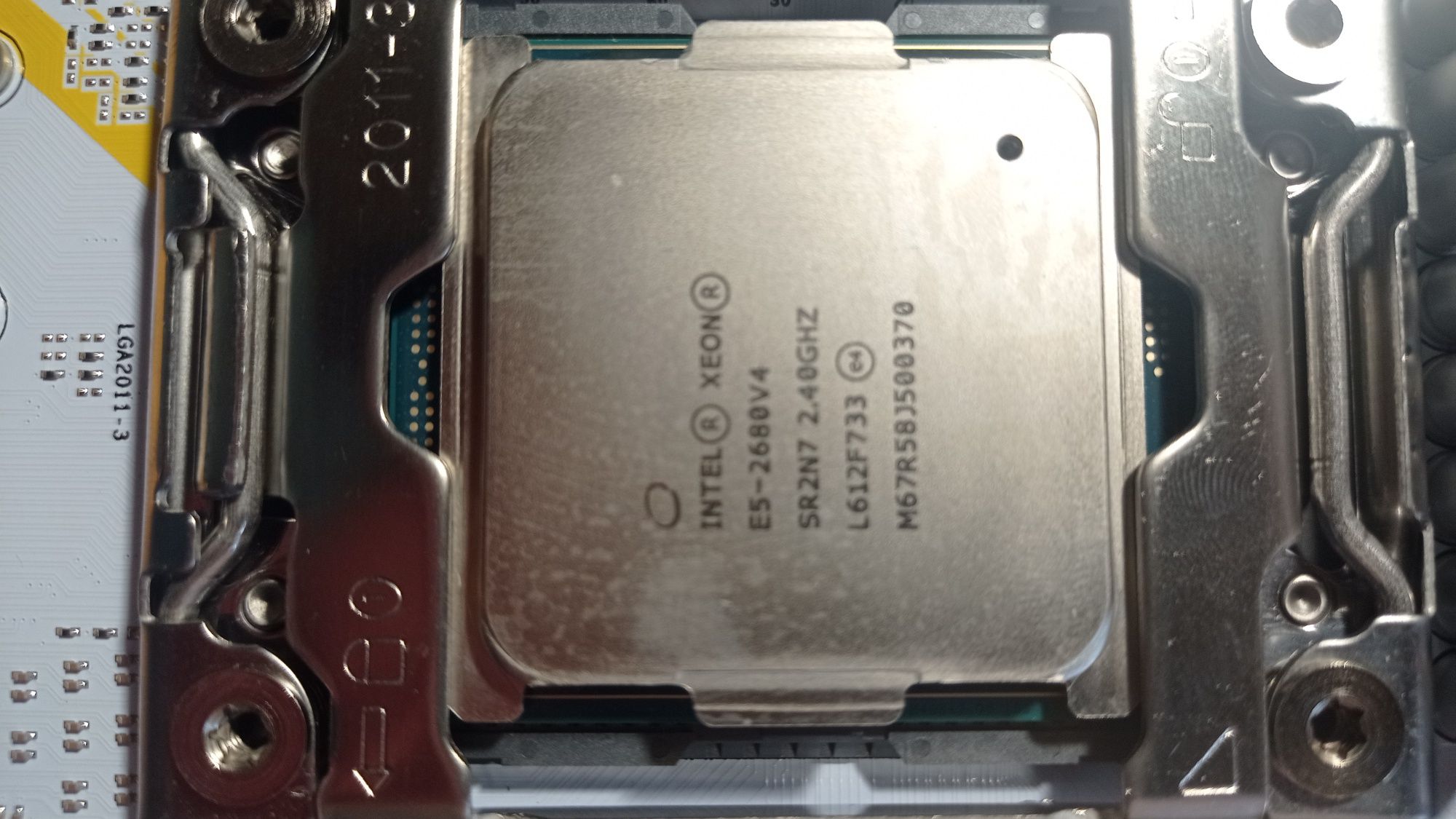 Материнська плата QIUIDA X99/Xeon 2680v4/ddr4 16gb 2шт.