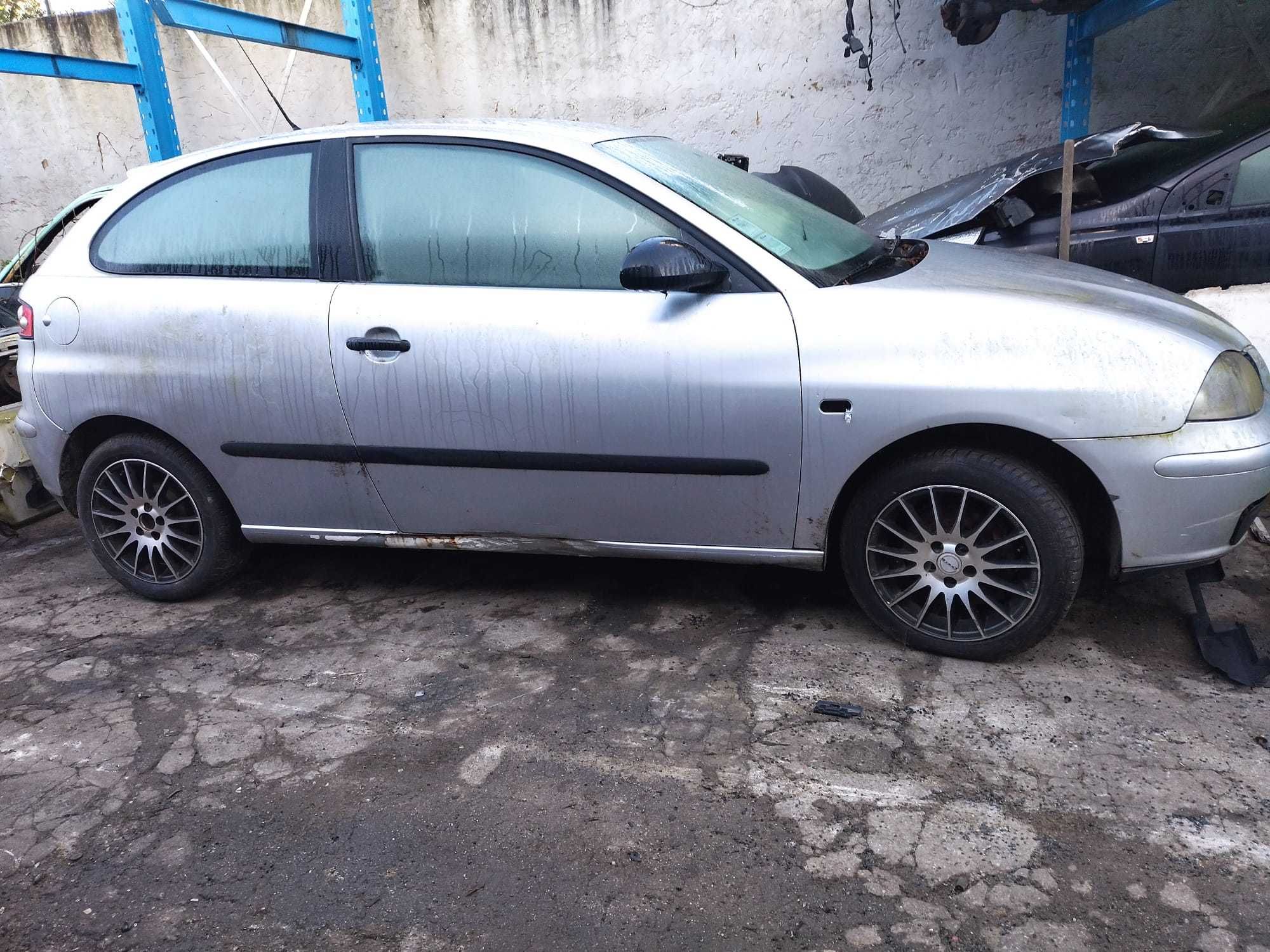 Seat Ibiza 2004 ! para Peças !