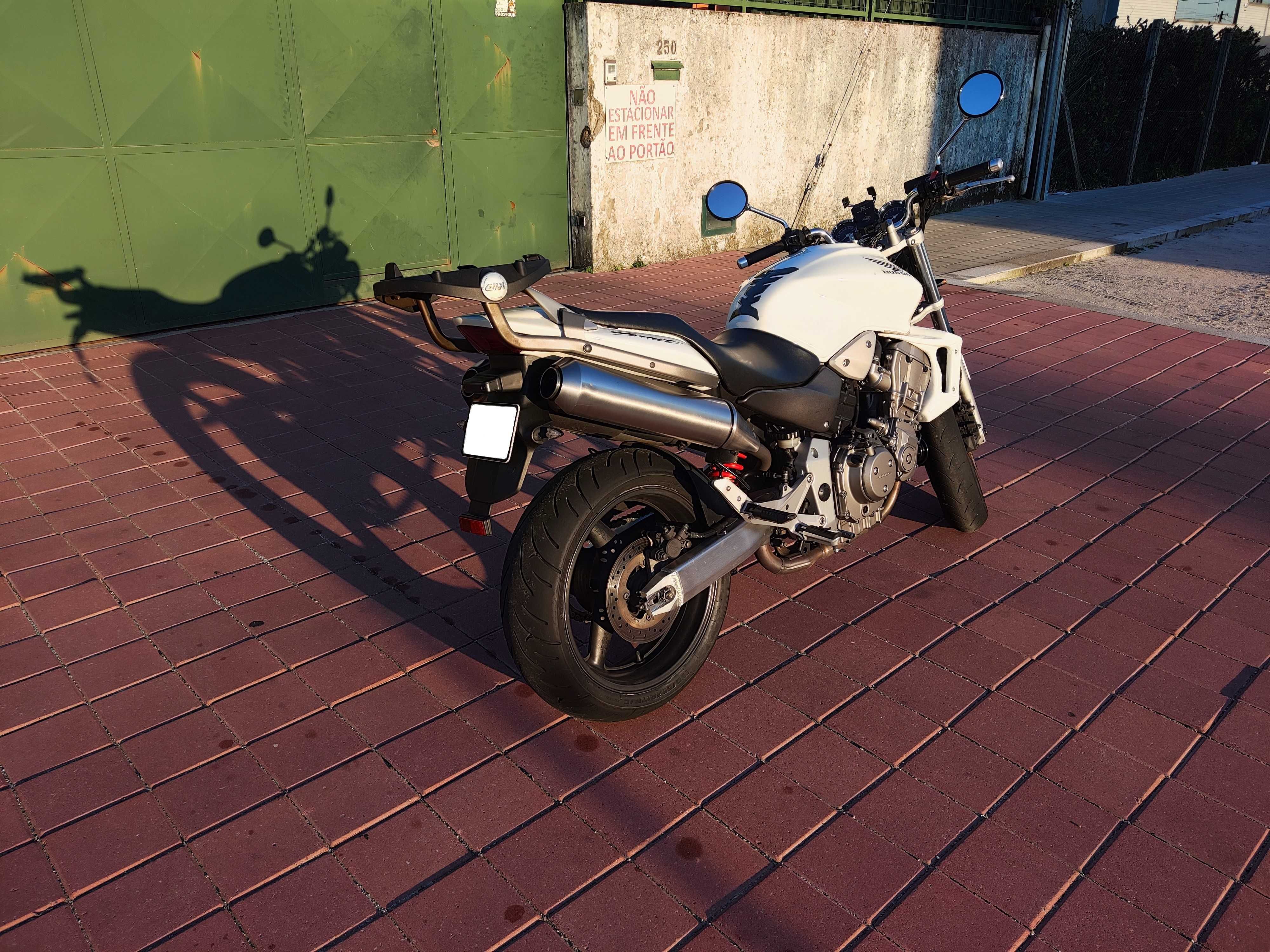 Honda Hornet 900