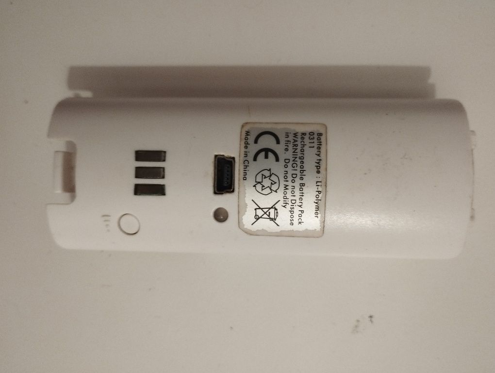 Nintendo Wii com comando acessórios, balança e 4 jogos