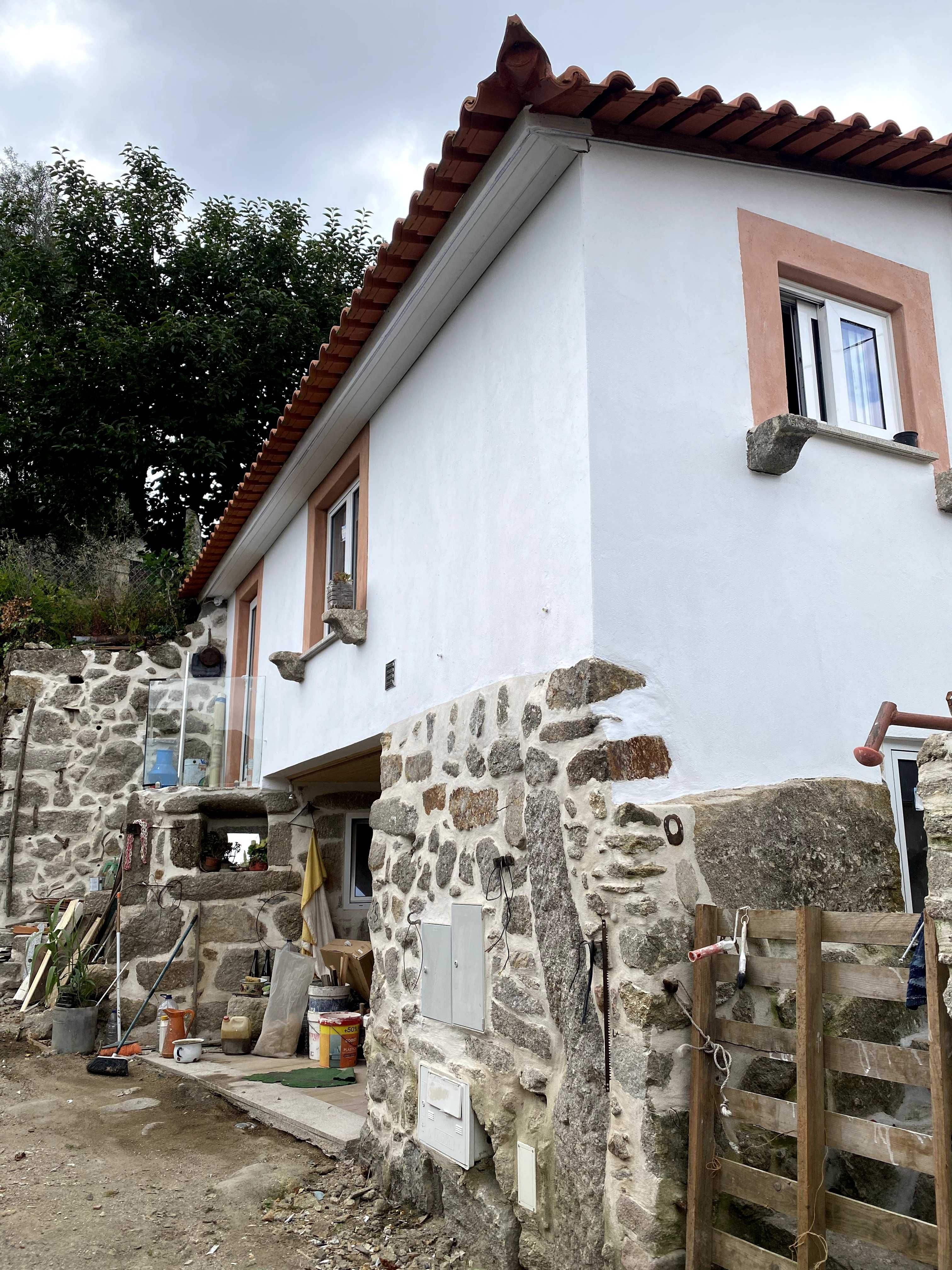 Moradia restaurada em Ponte da Barca