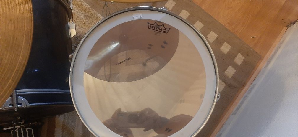 Bateria Millenium com peles Remo