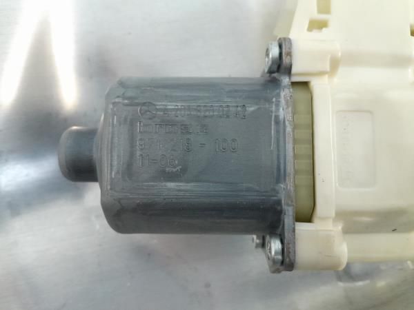 Elevador vidros frente direito MERCEDES-BENZ Classe C (W204)