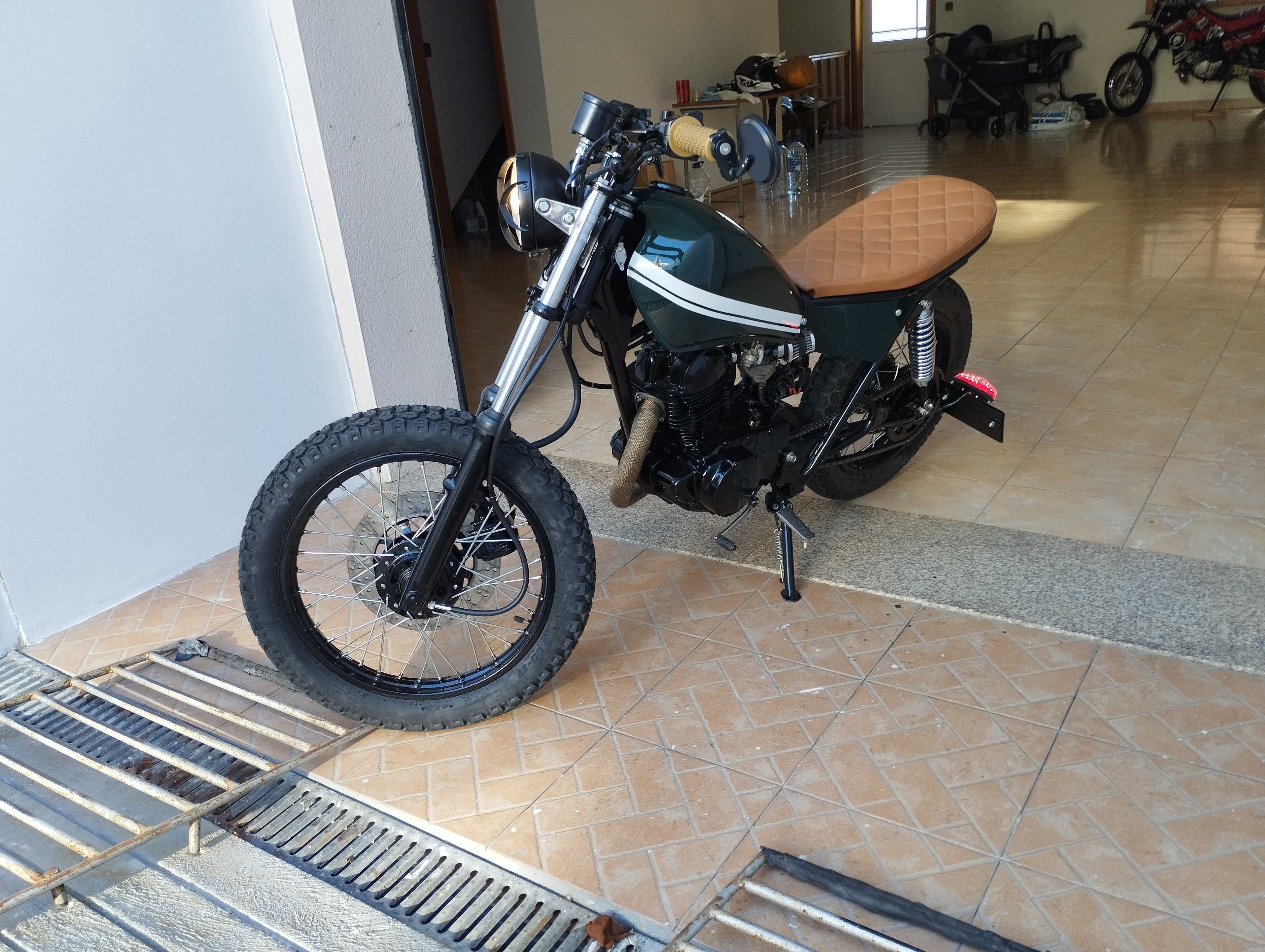 Yamaha SR 125 cafe Racer