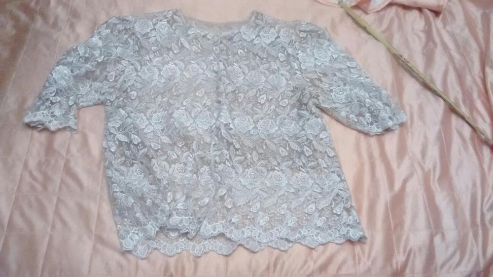 Блузка гіпюрова Блузка