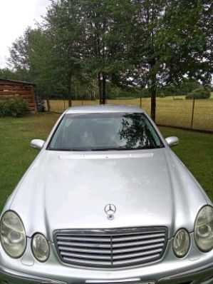 Mercedes E320 W211