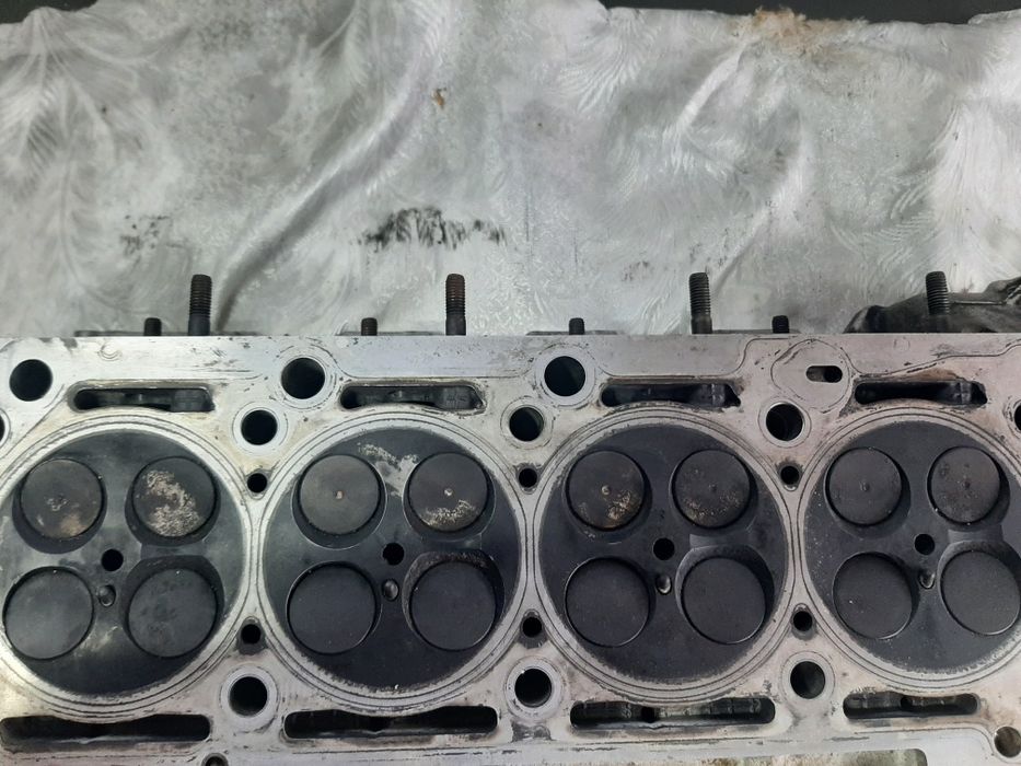 ГБЦ- Голова мотора Мерседес 2.2CDI