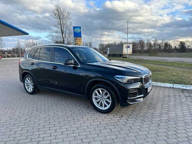 Продам BMW X5 30d xDrive, 2022, в рассрочку