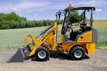 Ładowarka K1060 z kabiną otwartą miniładowarka APS NOWA 2024 zwinna