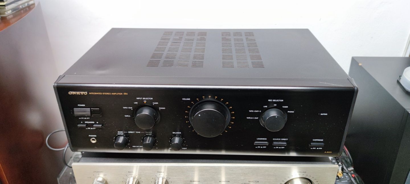 Wzmacniacz Onkyo A-8051