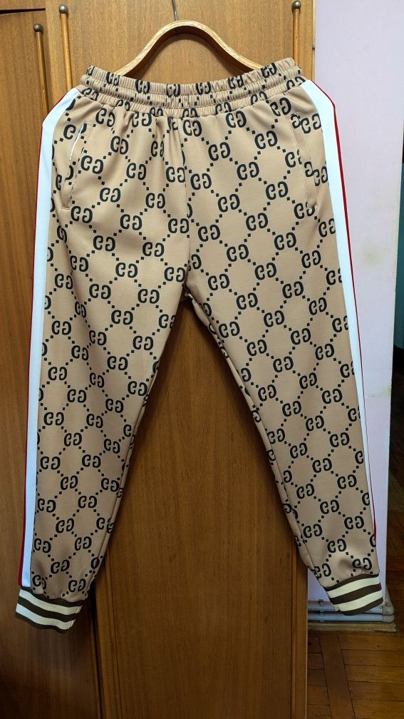 Суперові штани від фірми Gucci !