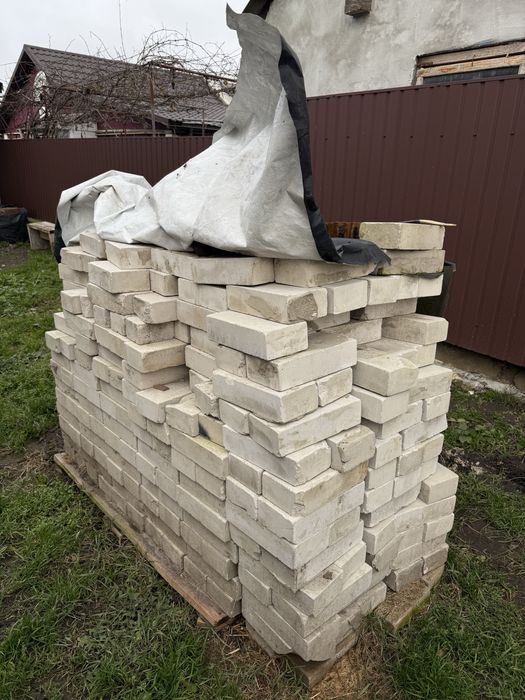 Цегла біла б/у. Самовивіз