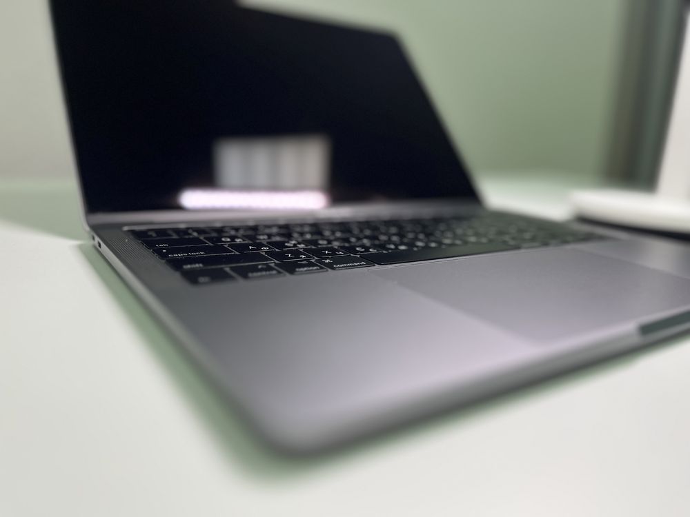 Продам MacBook Pro 13” 128gb 2017