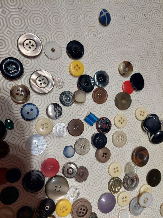 Botões antigos muitos