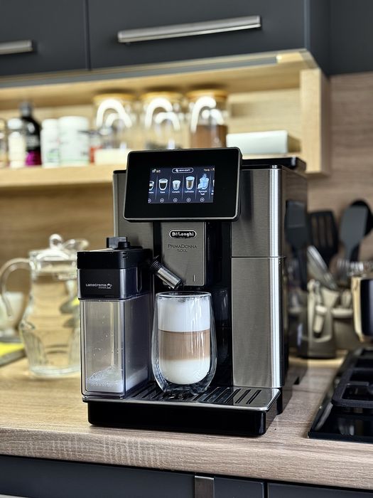 Кавомашина DELONGHI PrimaDonna Soul (ECAM610.74.MB)