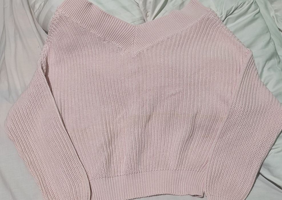 Віддам жіночий светр