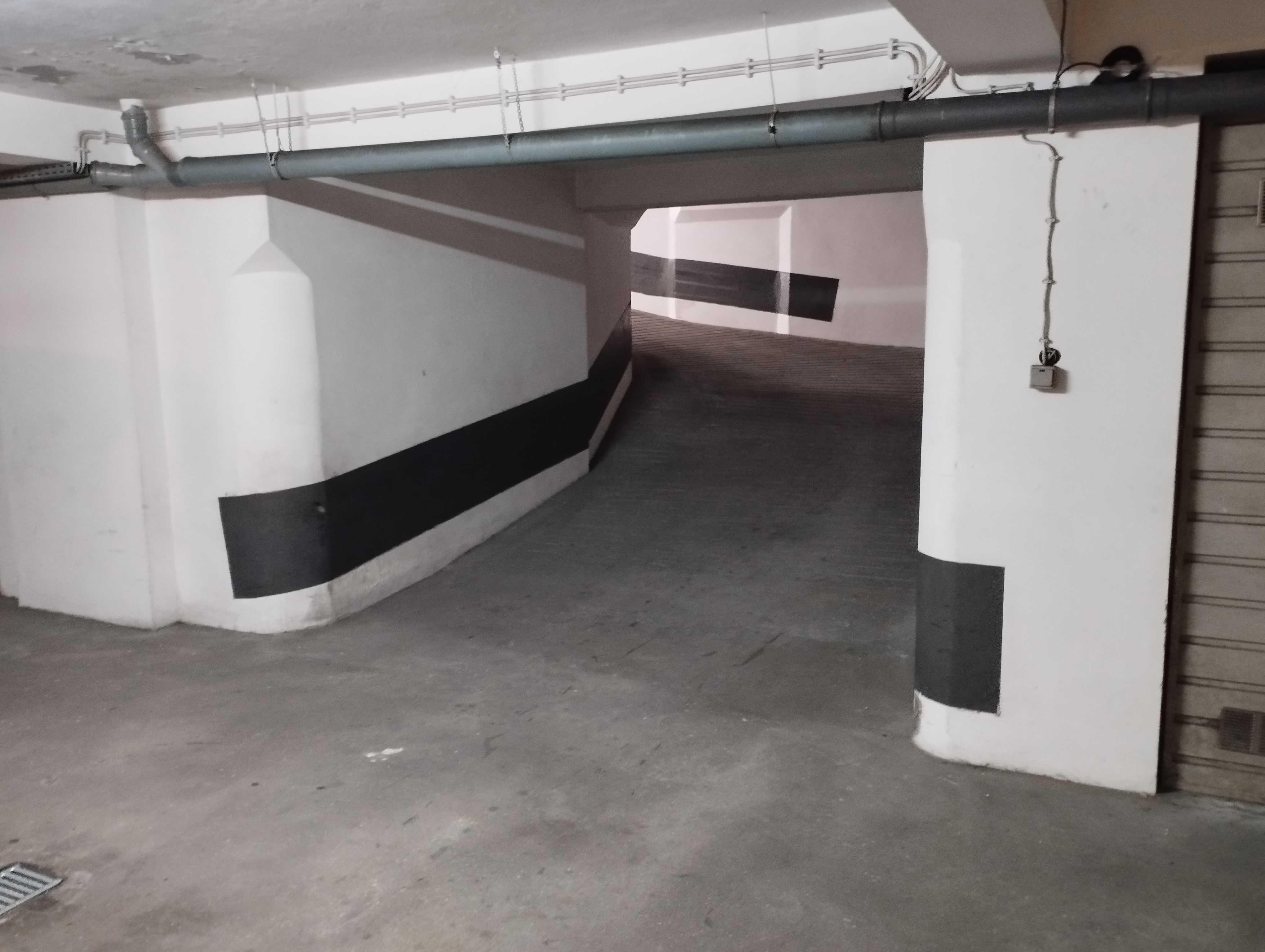 Garagem perto do forum