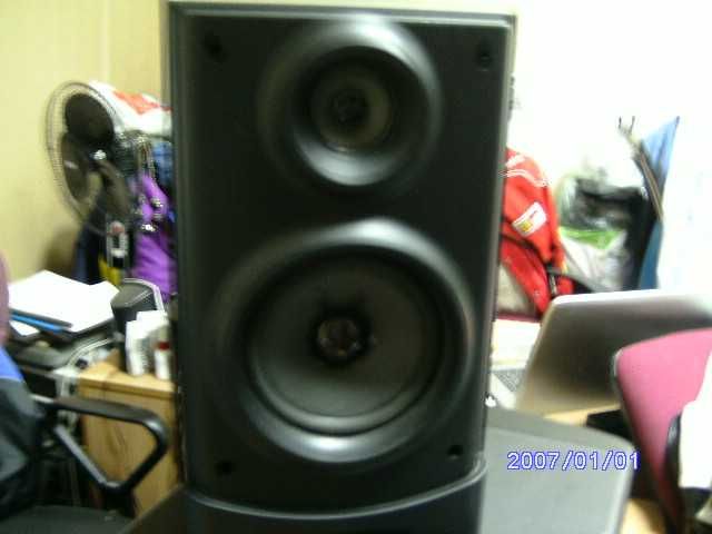 продам фирменный музыкальный центр фирмы Daewoo mini HI-FI ami-750