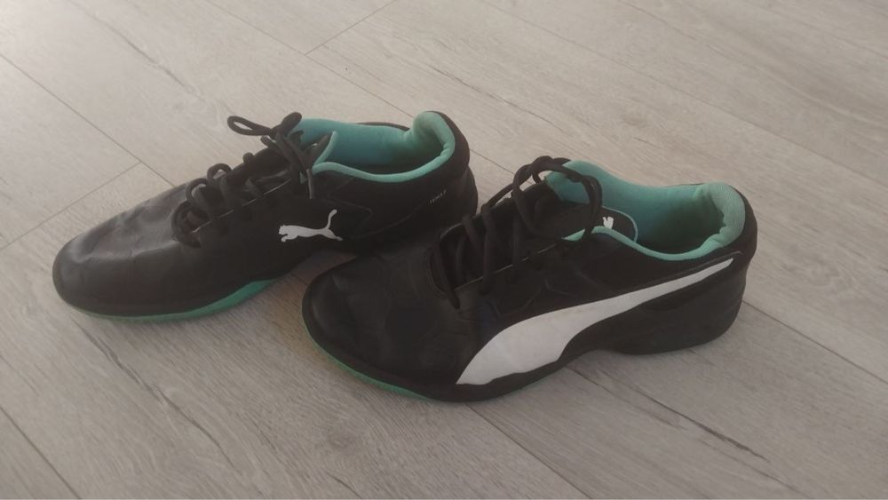 Кросовки Puma.