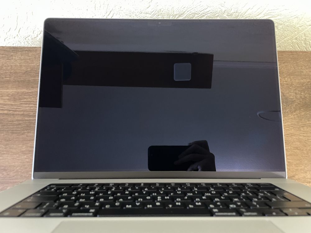 MacBook Pro 16’ M1 Pro 16/512. A2485. Идеальное состояние. Silver.