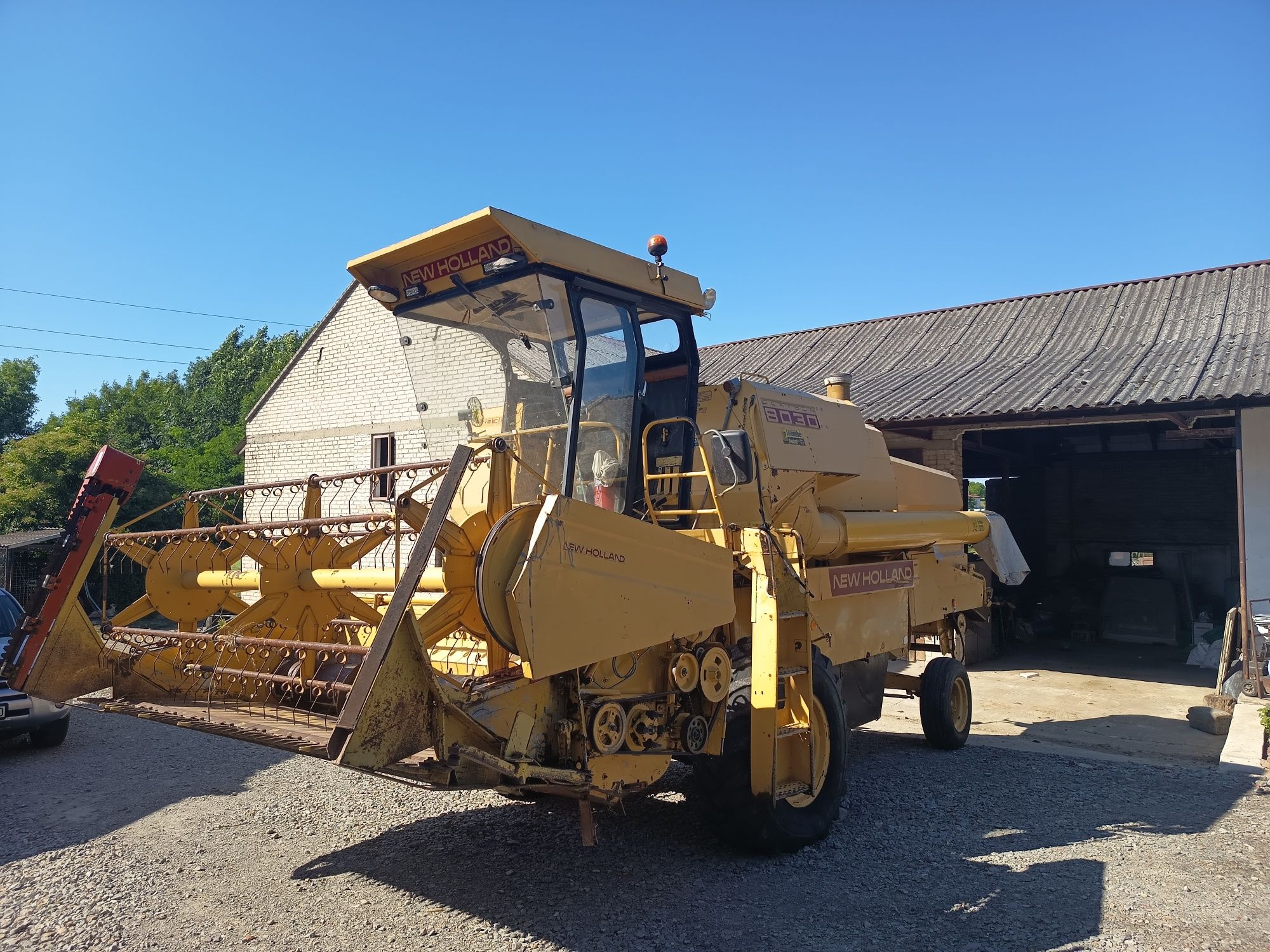 Kombajn New Holland 8030