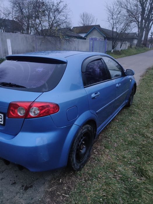 Продам Лачетті повністю на ходу, мотор 1.8