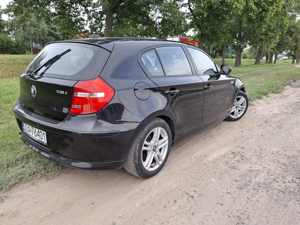 Bmw 1 e87/2.0b/2011r/5 drzwi/zadban/prywatna
