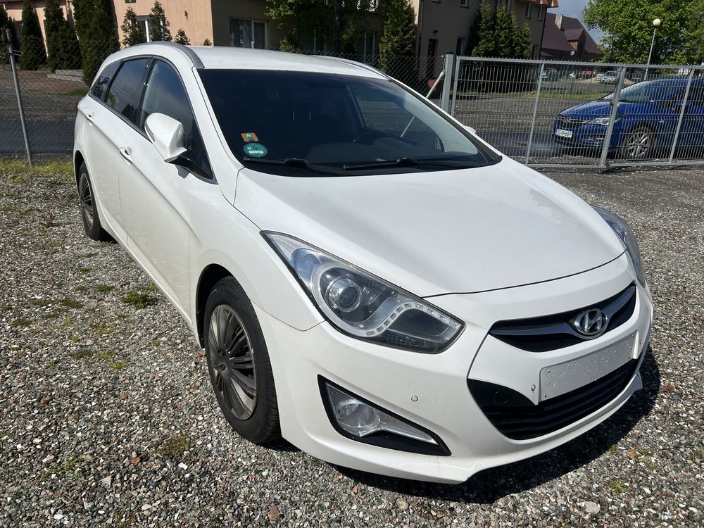 Hyundai i40 1.7 crdi 15r Klimatronik ledy ! Okazja