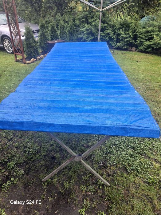 Sprzedam stoły handlowe