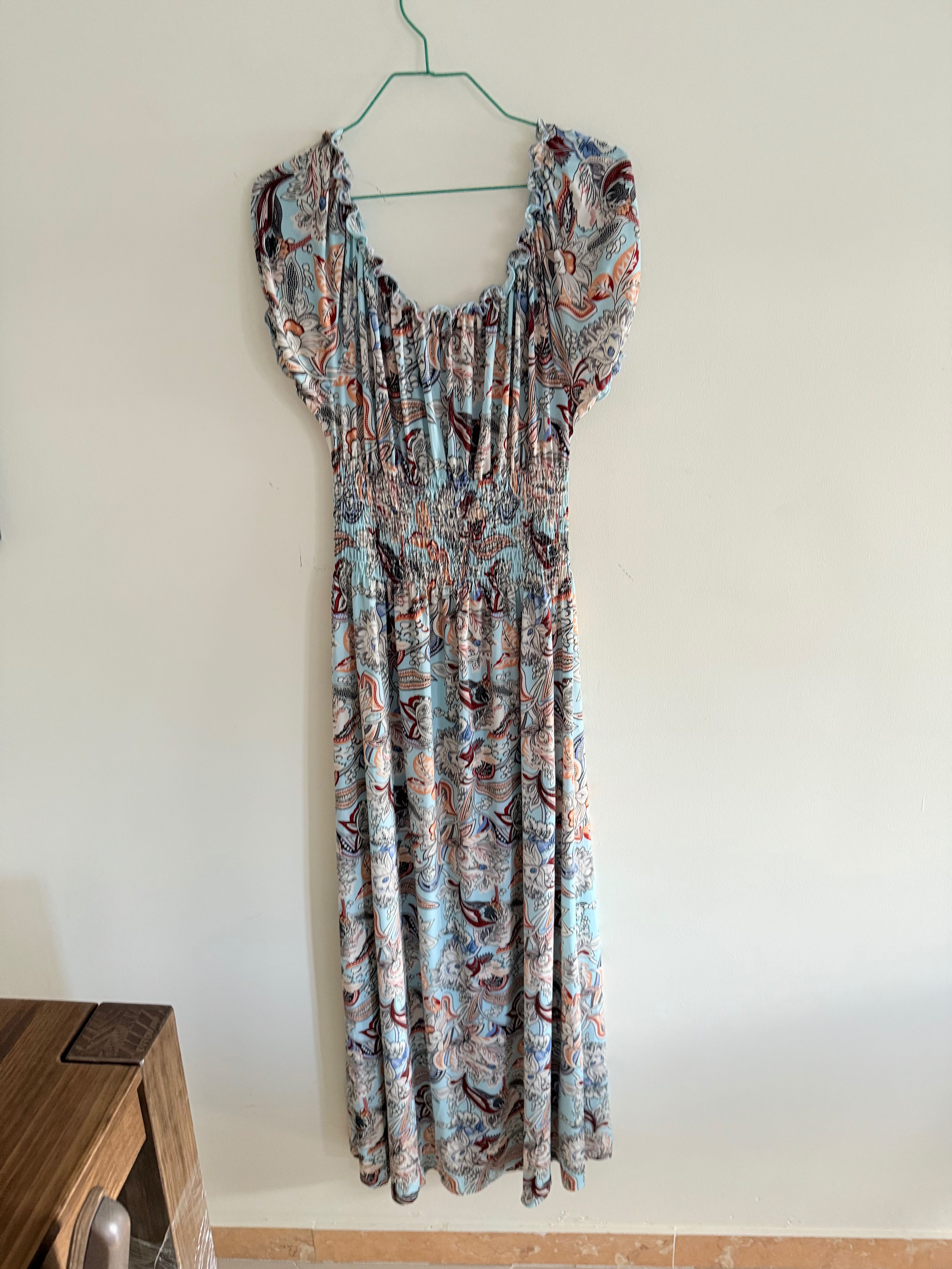 Vestidos em segunda mão, tamanho S