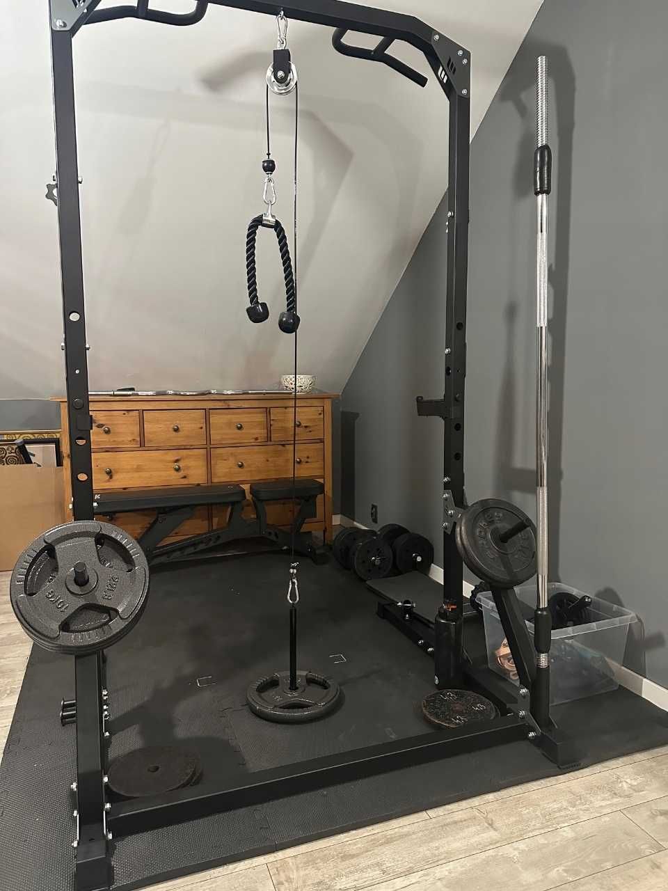 Wyciąg górny i dolny do ćwiczeń siłowych 100 kg z uchwytem triceps